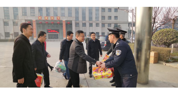 公司領導春節(jié)慰問送關懷！